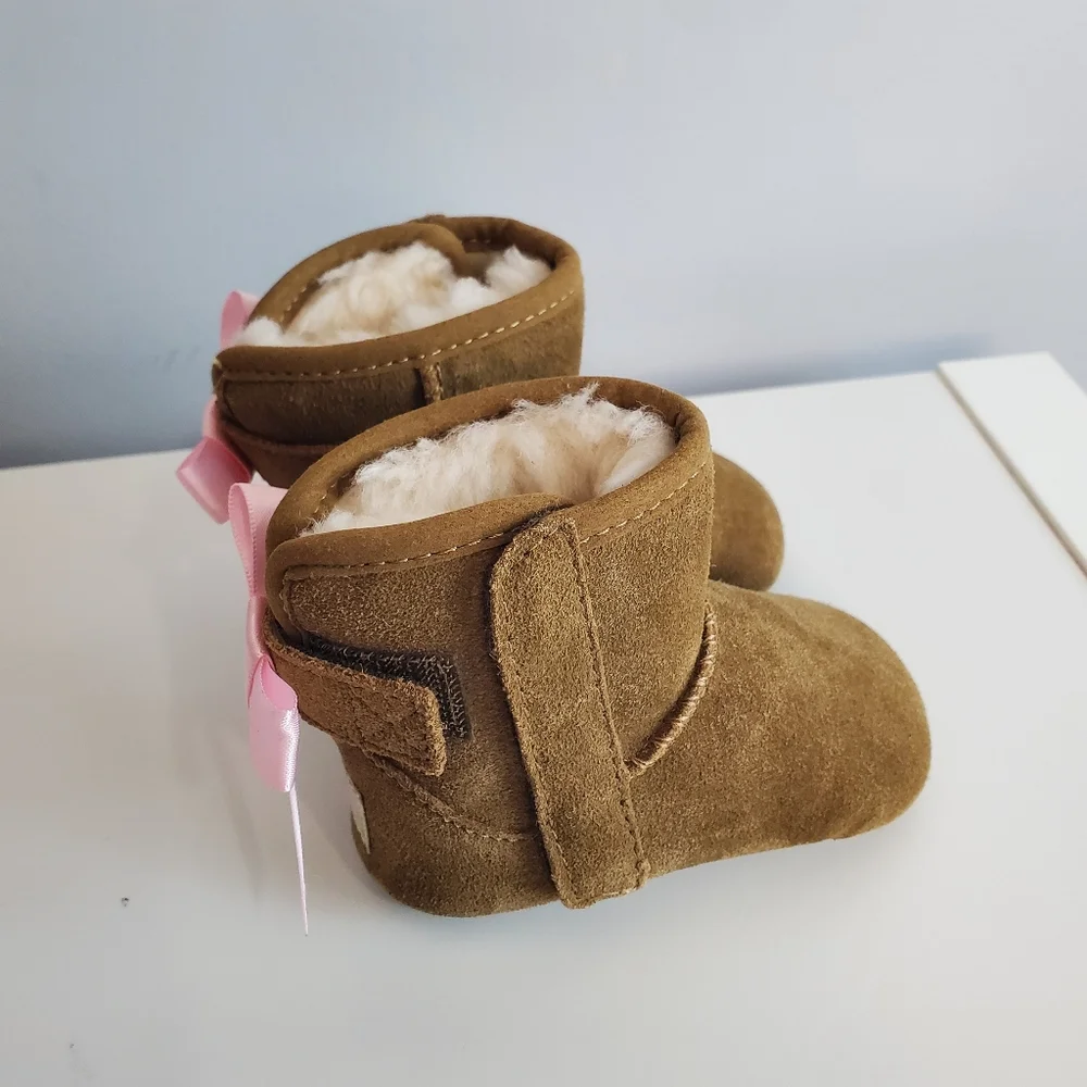 UGG Jesse Bow II  Infant size 0/1